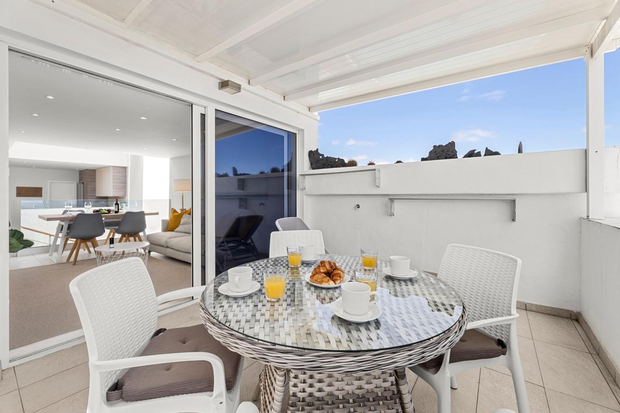 Stunning 2 Bedroom Duplex Close To Main Beach With Seaviews Пуэрто дель Кармен Экстерьер фото